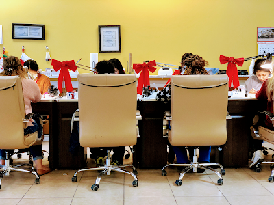 Super Nails, photographed by a Google contributor